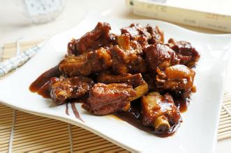 啤酒烧排骨怎么做呢